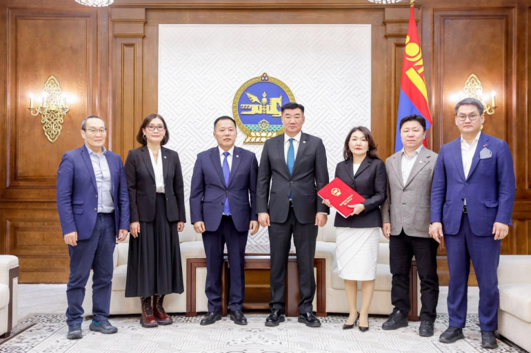 Төрийн нууцын тухай хуулийн төслийг өргөн мэдүүллээ